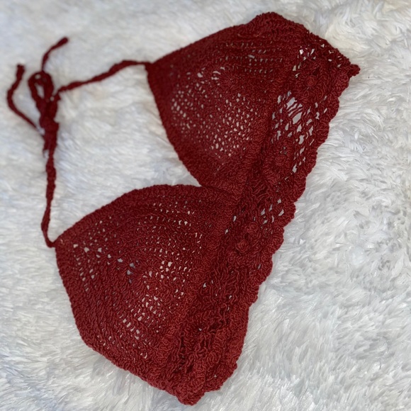 Burgundy solid mesh woven top!🤍 - Picture 2 of 2